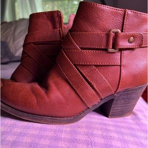 Ladies heeled booties